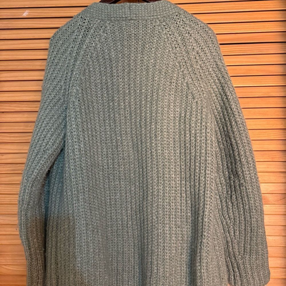Vince Olive Alpaca Knit cardigan size medium - Picture 6 of 6